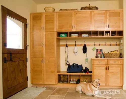 家用鞋柜應(yīng)該怎么設(shè)計(jì)才能實(shí)現(xiàn)功能最大化