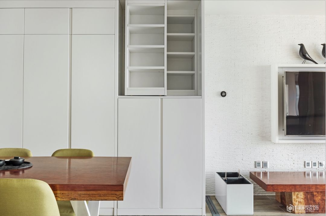 簡單實用的電視背景墻，看廈門裝修公司怎么做？ 