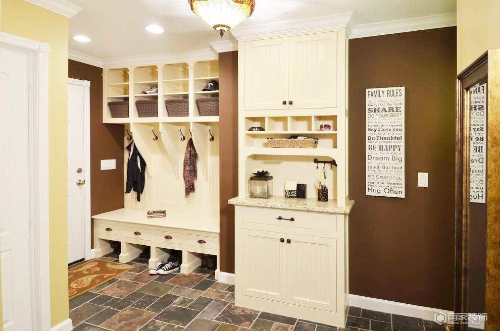 裝修買鞋柜還是做鞋柜？廈門裝飾公司給你好建議！ 