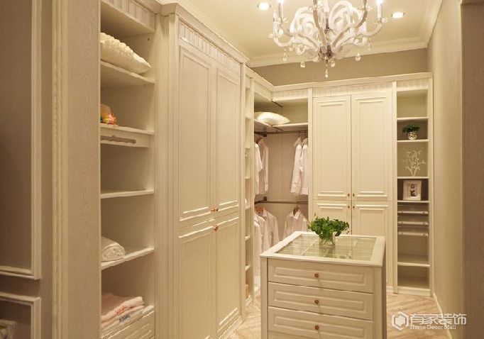 廈門(mén)裝修公司為衣帽間打造巨大空間！