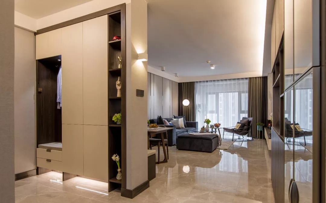 廈門海投天湖城102㎡現(xiàn)代輕奢風(fēng)，有錢就應(yīng)該這樣裝
