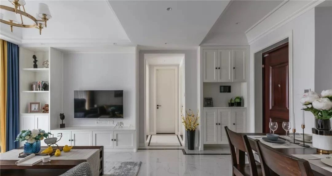 廈門融信海上城101㎡簡美風(fēng)裝修，打造高級(jí)感的居室效果